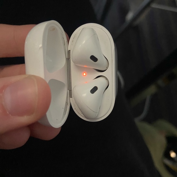 Apple Airpods (2nd Generation) - Picture 3 of 5